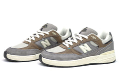 Andrew Reynolds 933 (Grey Day)