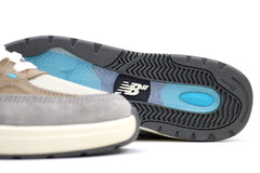 Andrew Reynolds 933 (Grey Day)